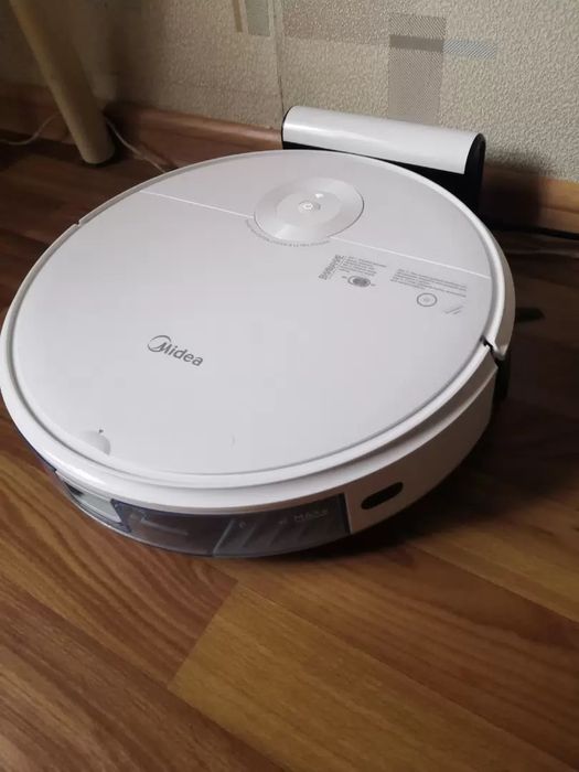 Робот-пылесос Midea VCR10W