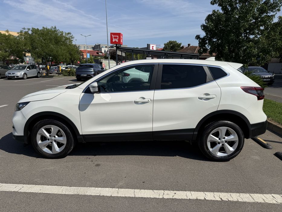 Nissan Qashqai Benzina Automat An 2020, garantie 12 luni, car vertical, istoric service, TVA deductibil