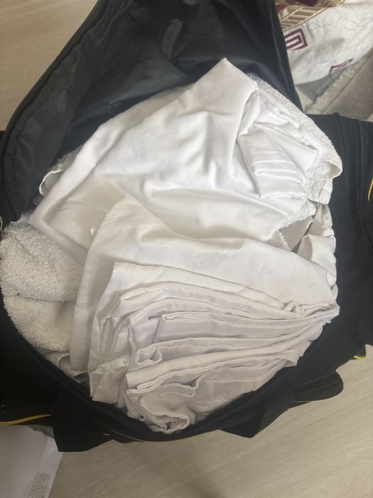 Продаются плстельное белье белое