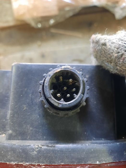 Болты и гаики замок