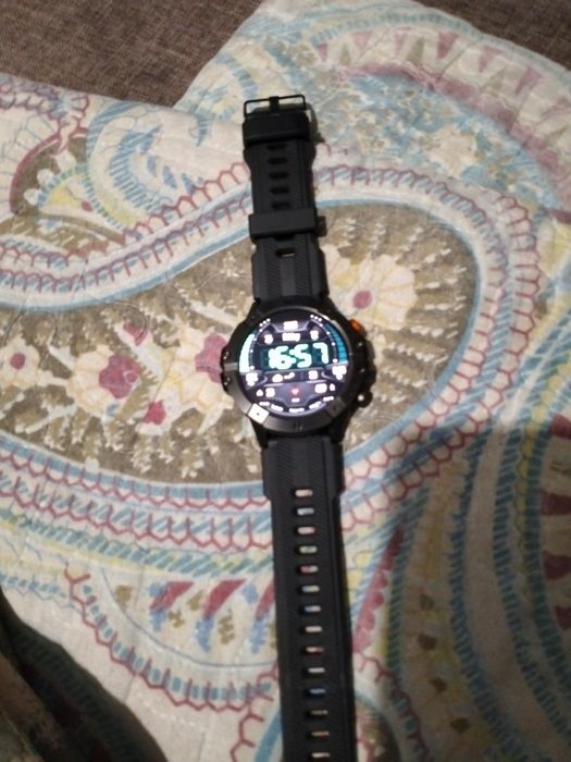 Продаю смарт часы новые