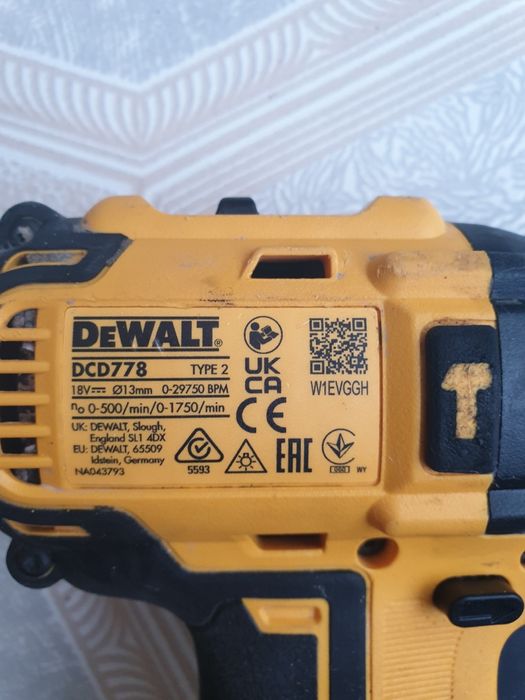 Девалт интрументи