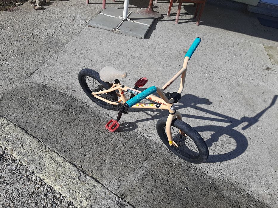 Продавам БМХ детски 16"