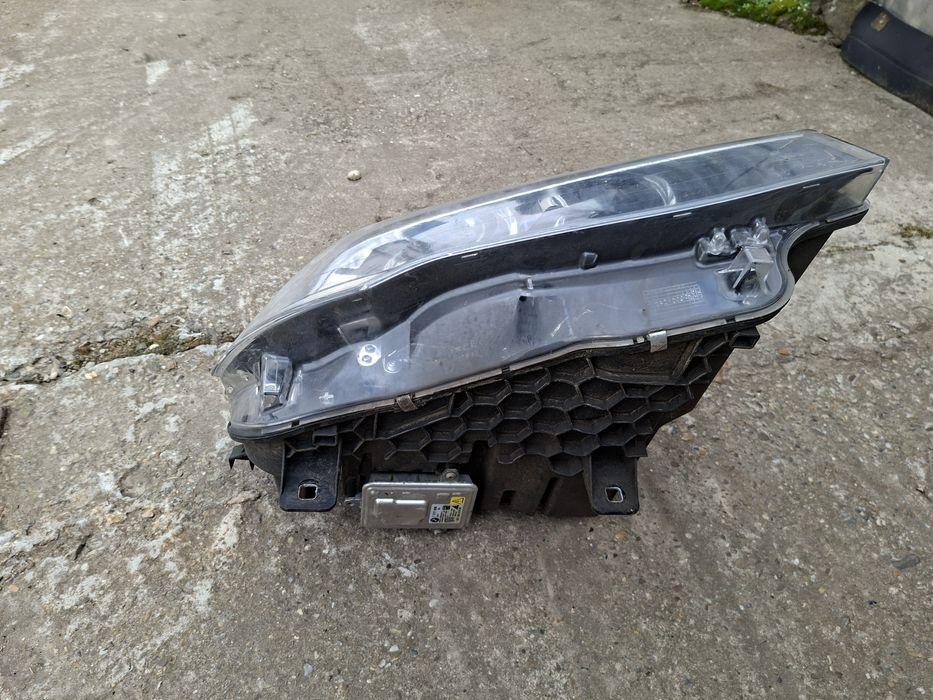 Far dreapta BMW X3 F25 Adaptive