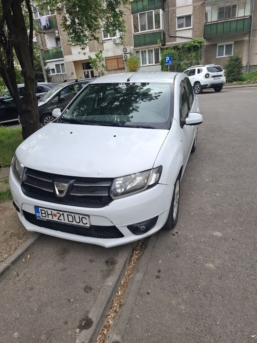 Vând dacia logan