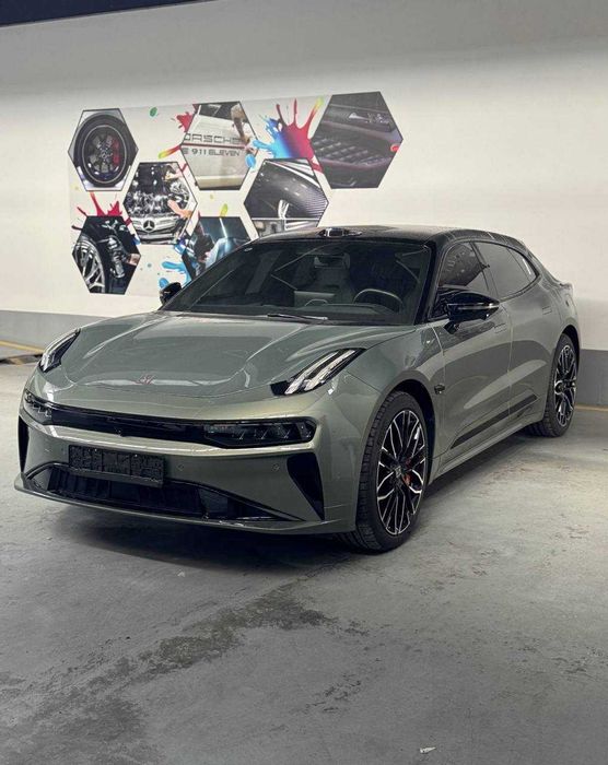 zeekr 001 RWD z sport