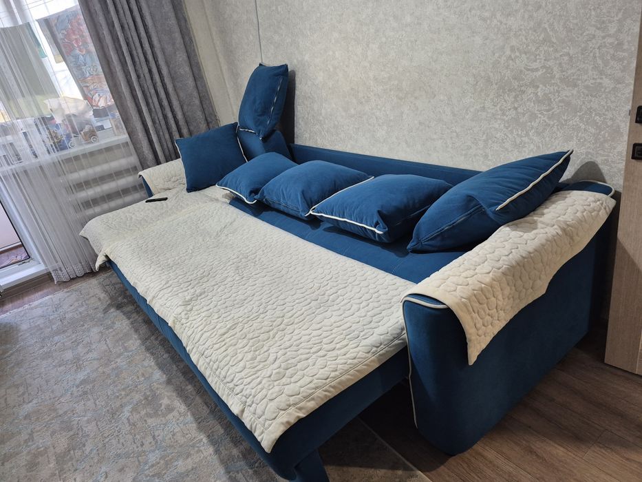 Продам диван в отличном состоянии