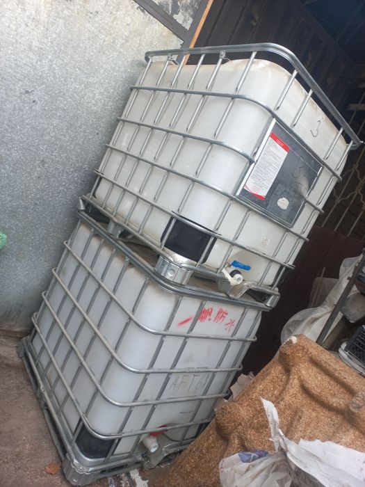 Yevro kub bochka 1 tonnalik