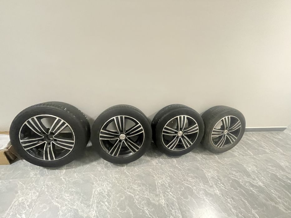 Продам диски с резиной