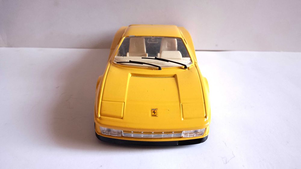 Метални колички Bburago, Maisto и Welly 1:24