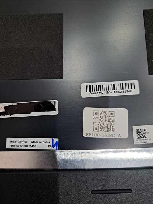 Продам крышку от ноутбука LENOVA