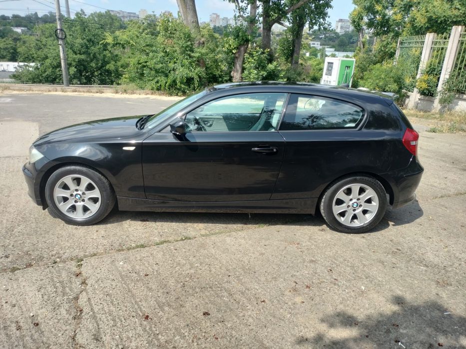 Vând Seria 1 E87 Coupe