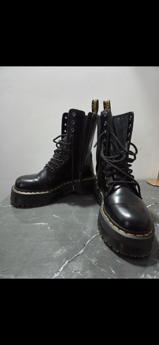 Ghete bocanci Dr.Martens piele naturala