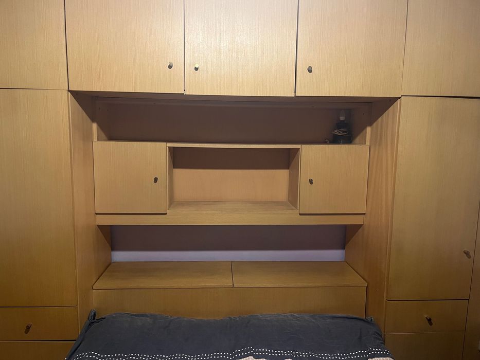 Спалня с гардероб