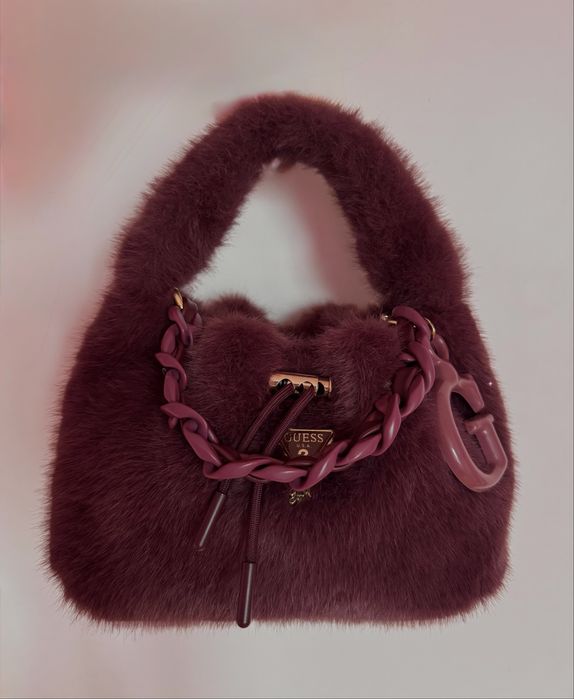 Дамска чанта Guess