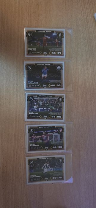 Продавам футболни карти на Topps