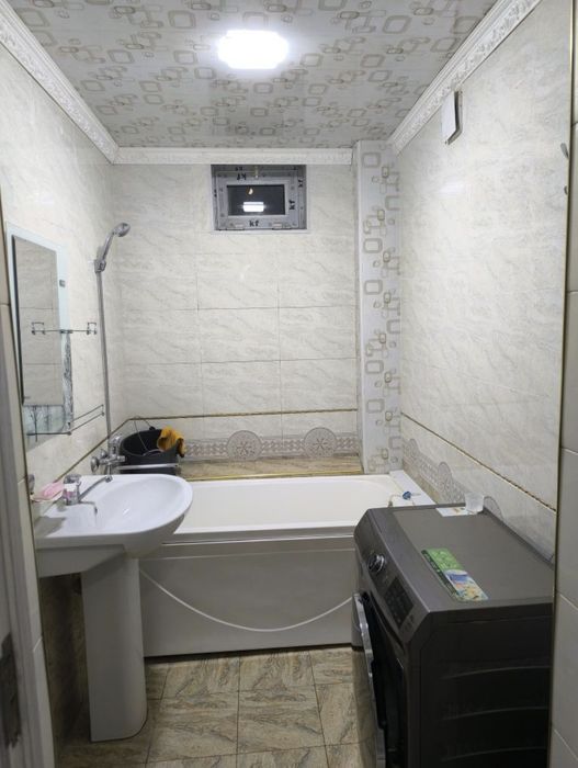 Титова Рудакий кўчасида 3 хоналик уй ижарага берилади. 229Б уй.