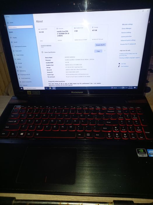 Vând leptop lenovo  Y500