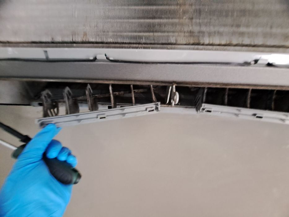 Montare aer condiționat, igienizare , mentenanță si service