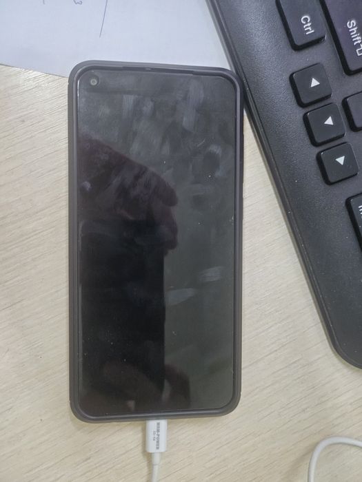 Продам телефон Redmi note 9