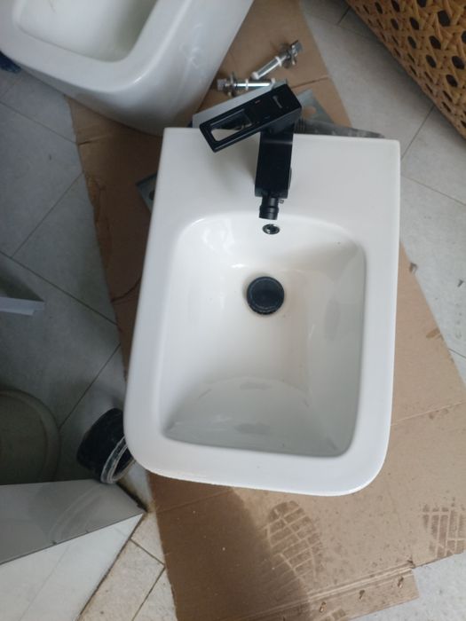 Продаётся унитаз инсталляция, биде