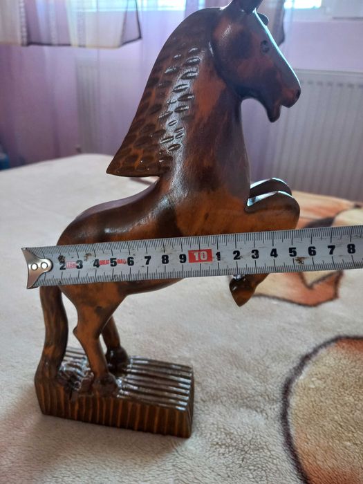 Продавам дървено конче ръчна изработка