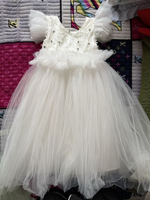 Нарядные детские платья