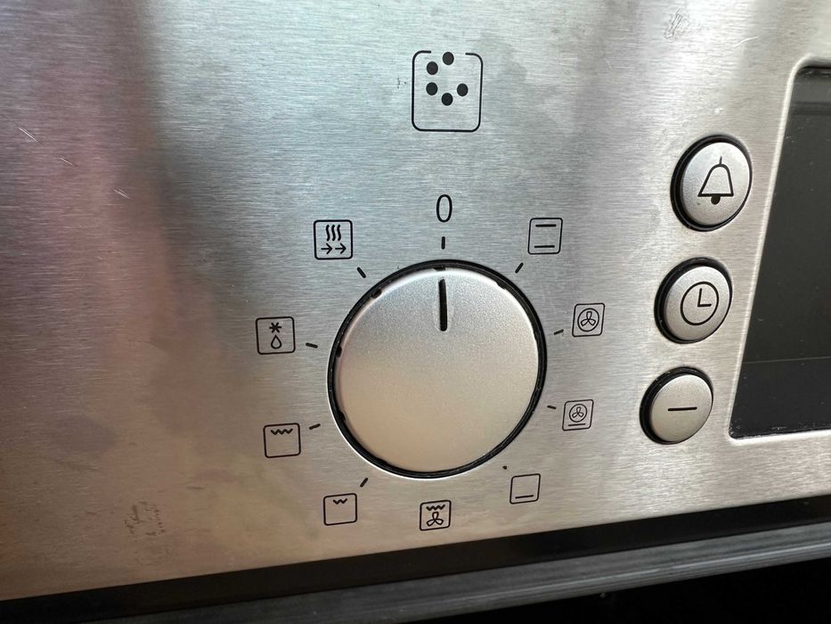 Фурна за вграждане Bosch HBN532E5, 67 л. обем, инокс