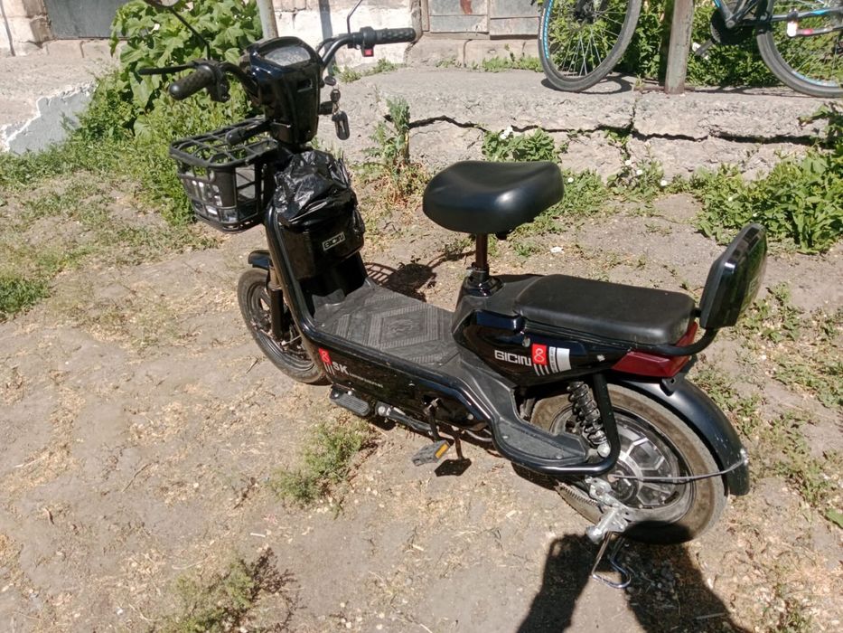 Продам елекстромопед в хорошем состоянии