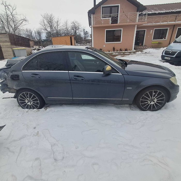 Mercedes c220 model 204w avangarde