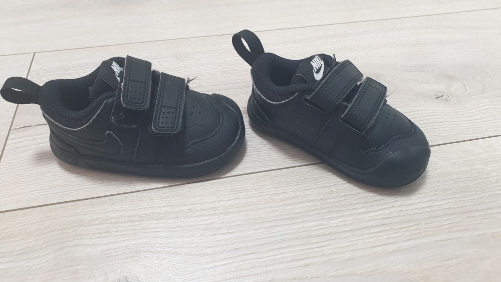 Adidasi Nike , marimea 19.5(10 cm) , noi.