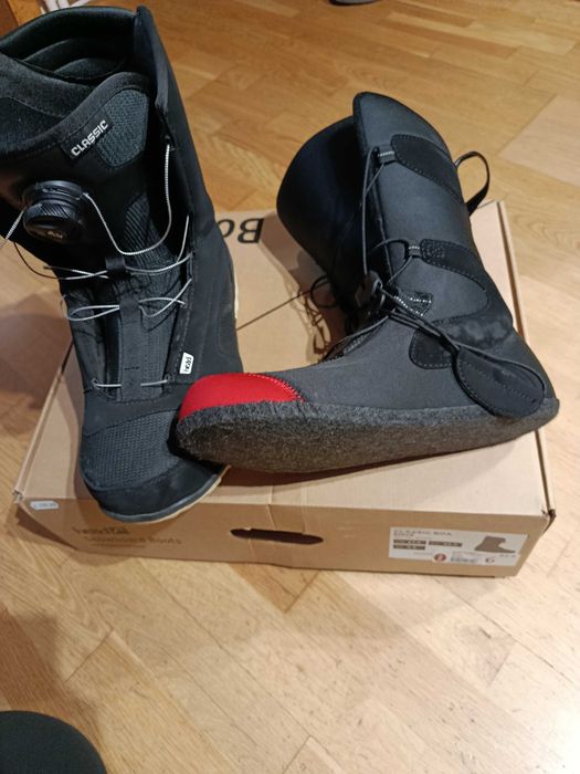 Vand boots Head marimea 27.5/42.5 negre