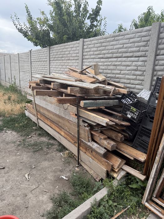 Окна, двери, батареи, межкомнатные двери