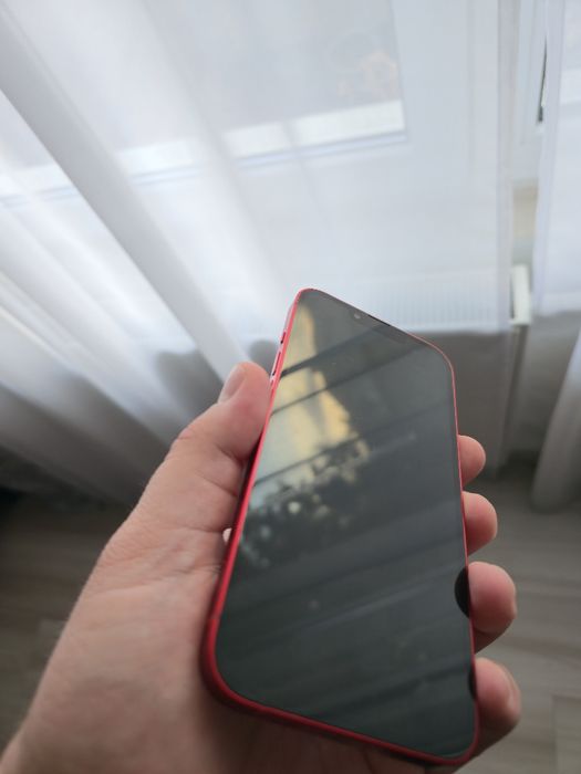 Iphone 13 RED Edition, 256GB, stare foarte bună