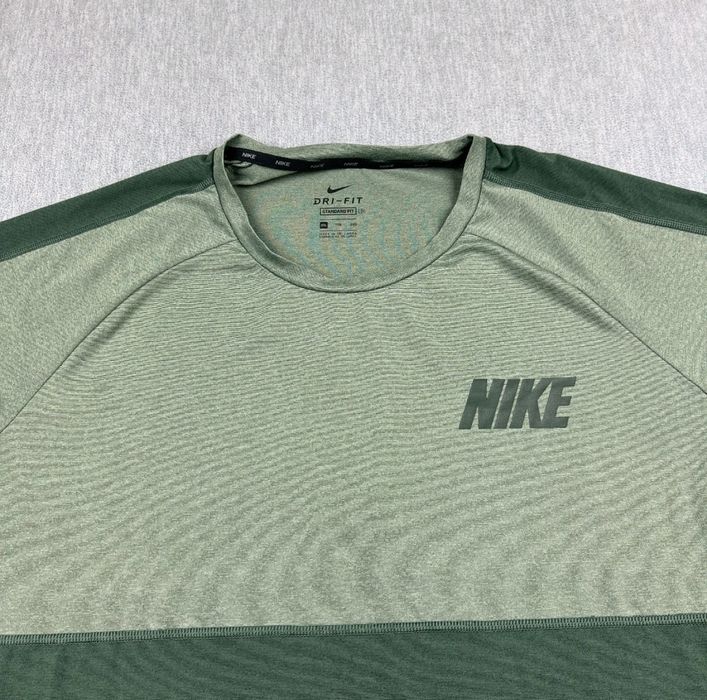 Оригинальная футболка Nike Dri-FIT