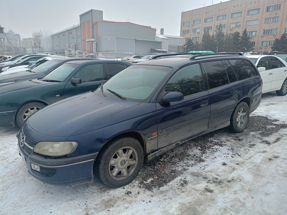Продам Опель Омега универсал автомат