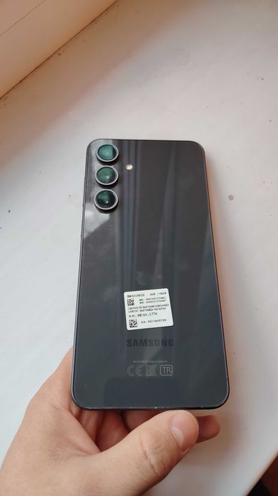 Продам Samsung s24 FE