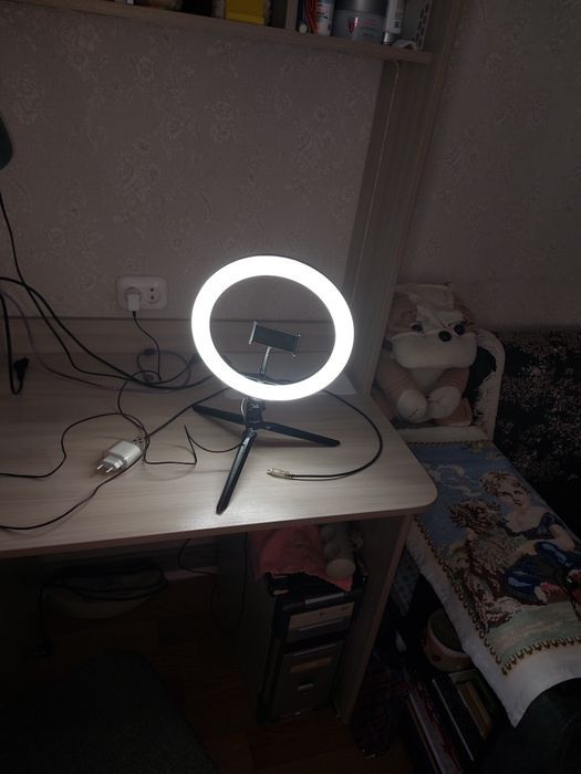 продам Селфи  лампу