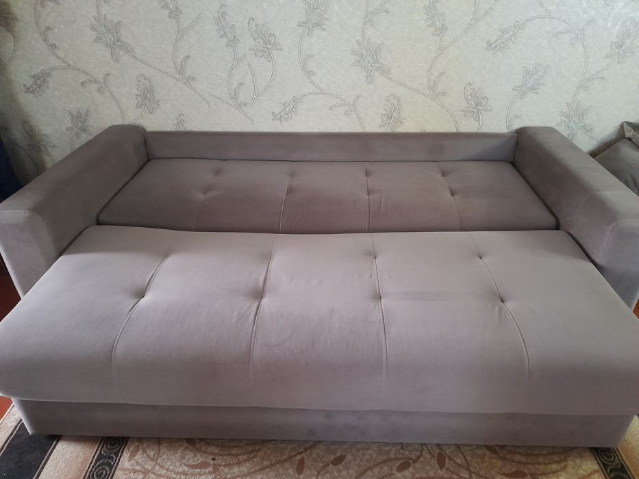 Диван,мягкий уголок продам