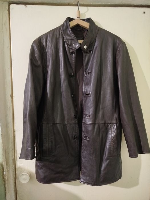 Продам кожаные куртки.