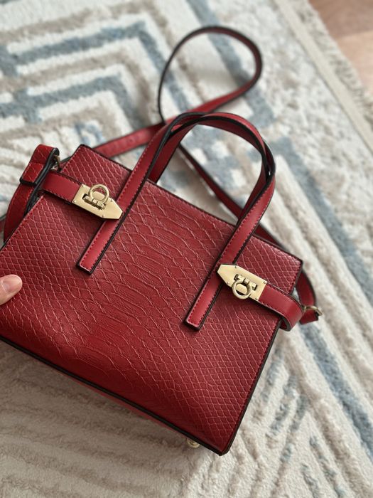 Сумка новая продам