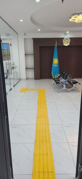 Тактильная плитка установка поставка