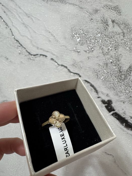 Золотое кольцо 585 пробы