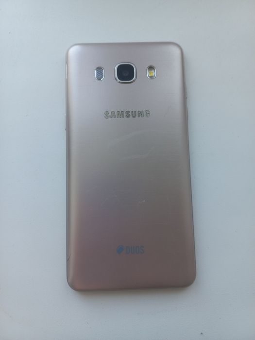 Продам samsung galaxy j5