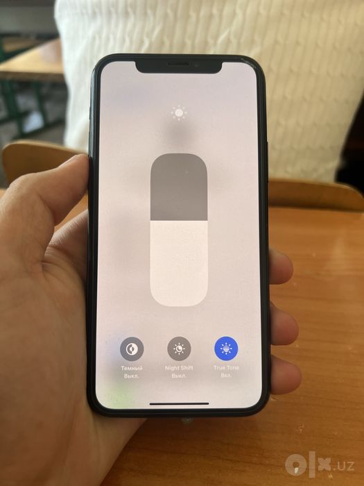 iPhone 11 Pro —  все работает 240$