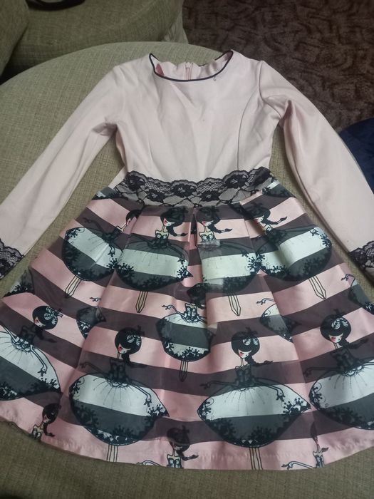 Страхотна рокля  до 134см