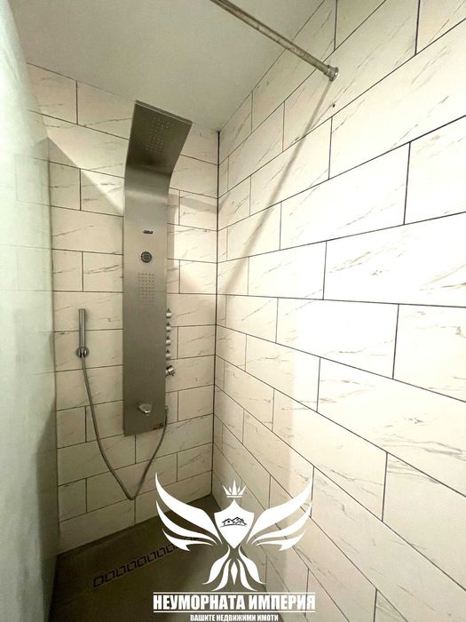 Продавам тристаен апартамент 102кв с гараж в Асеновград, кв.Стадиона