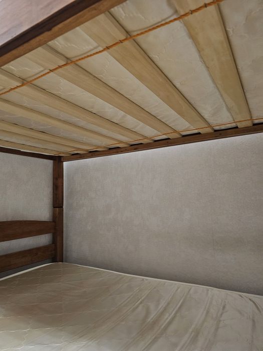 Детская  двухъярусная кровать