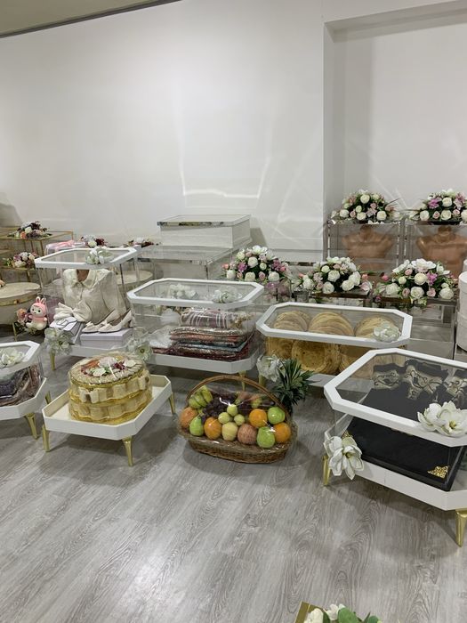 Fotihaga sarpo idish va Moshina