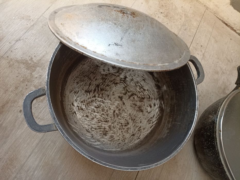 Сковорада разные,чайники,кострюля,казан